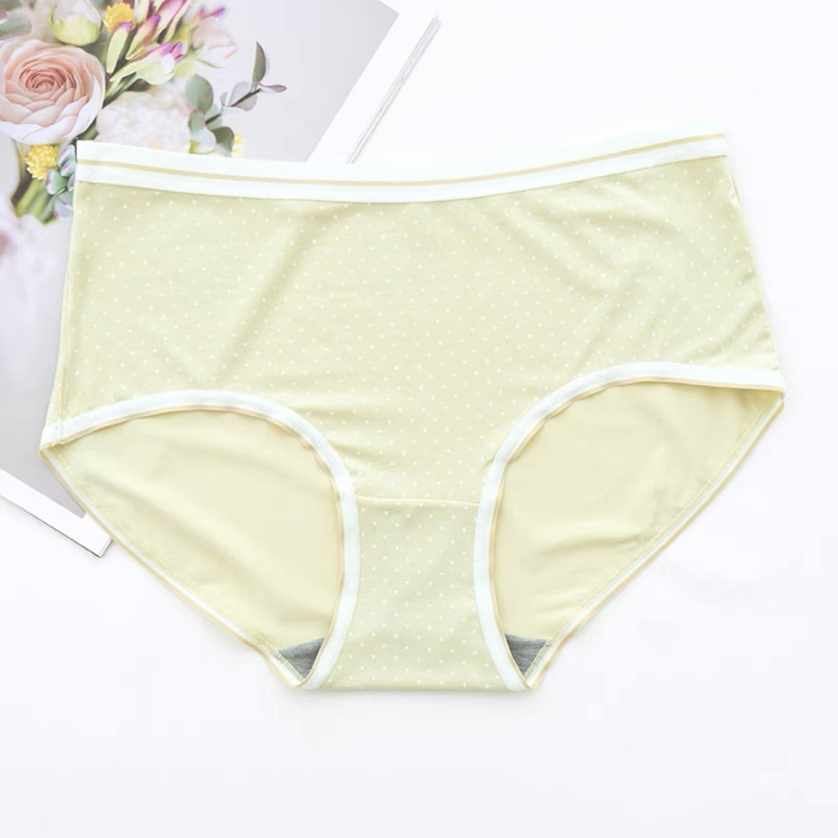 Elegant high-waisted breathable lingerie briefs - image 4