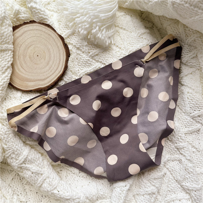 Low-waisted seamless silk lingerie briefs