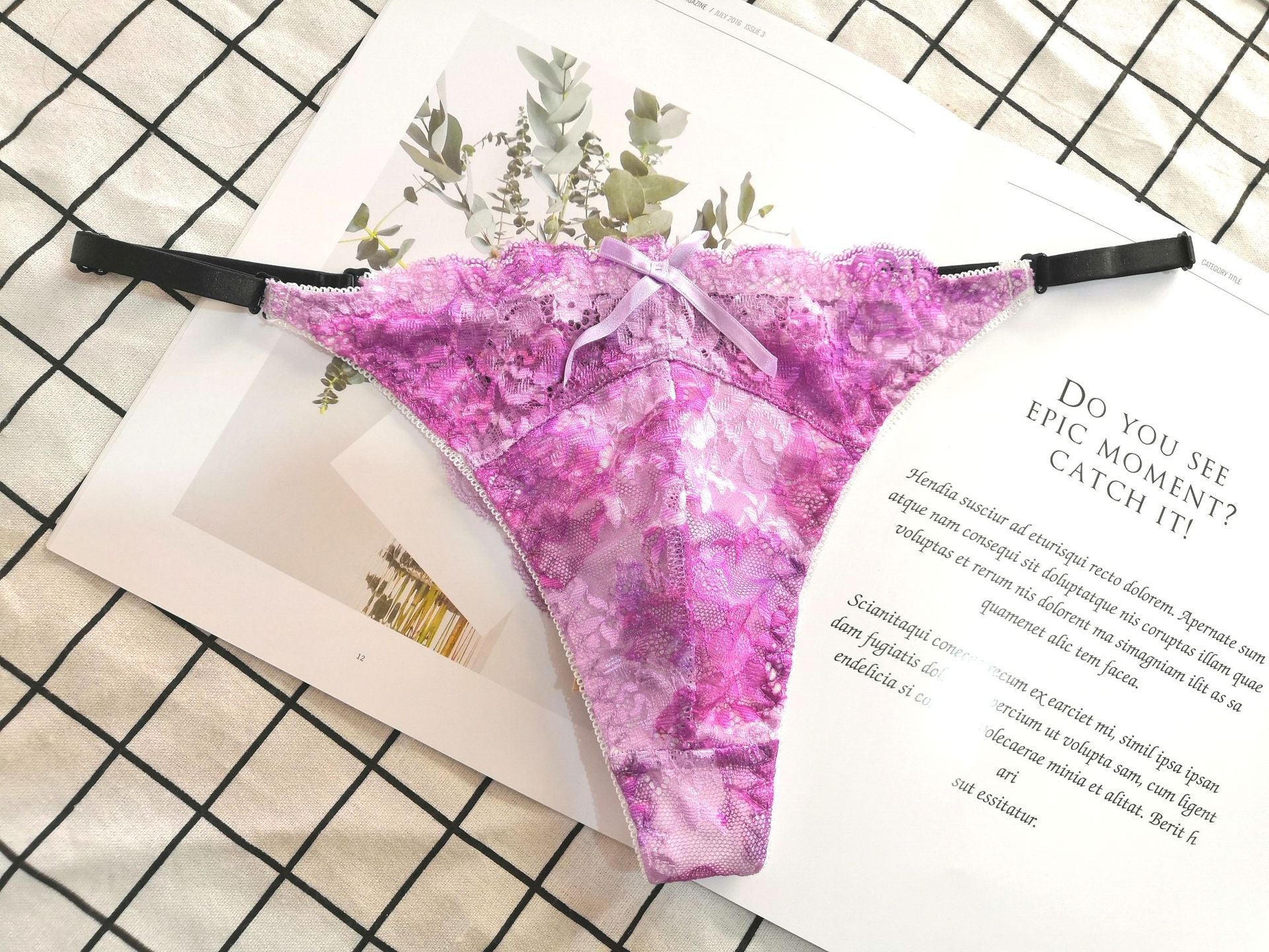 Seamless embroidered lace and polyester lingerie briefs - image 3