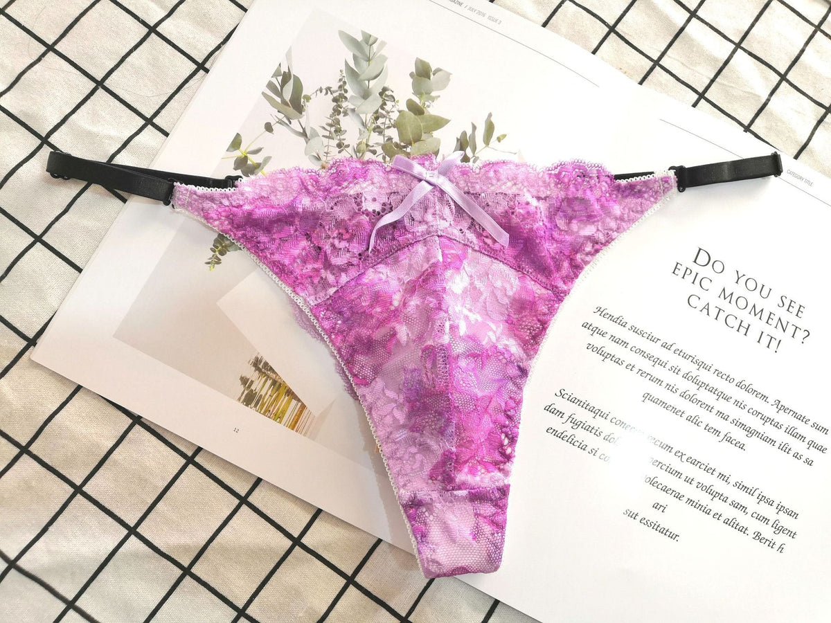 Seamless embroidered lace and polyester lingerie briefs