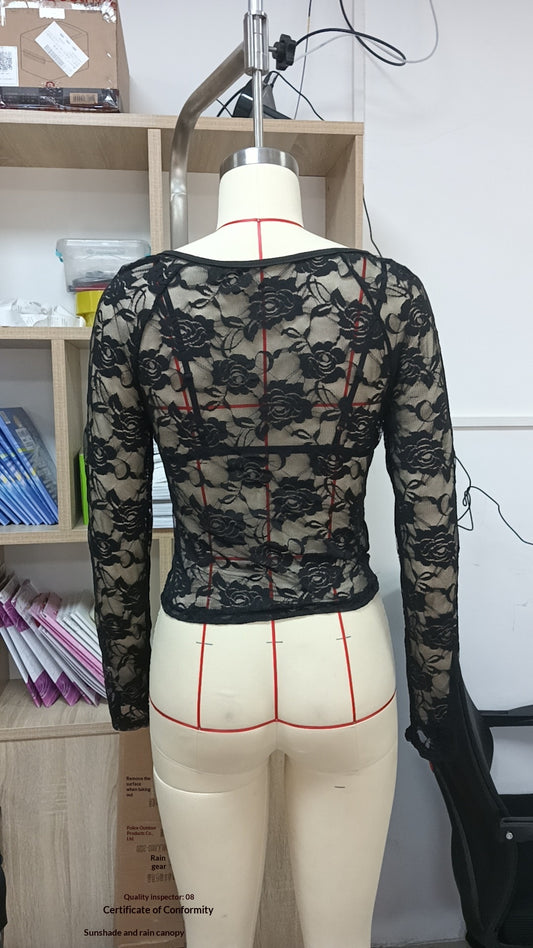 Sheer shaping lace and polyester lingerie sets - image 1