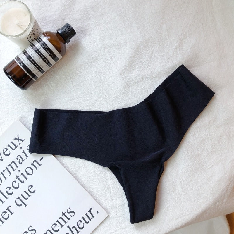 Elegant silk and nylon lingerie briefs