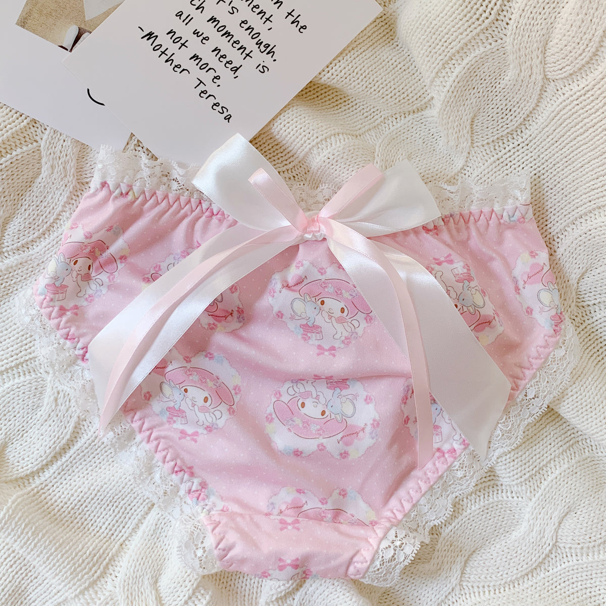 Low-waisted breathable lace and nylon lingerie briefs - image 1
