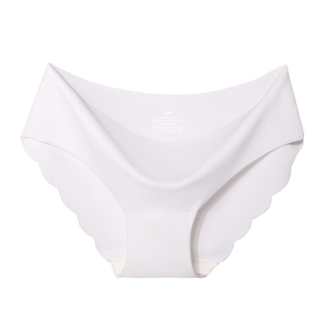 Elegant feminine seamless lingerie briefs