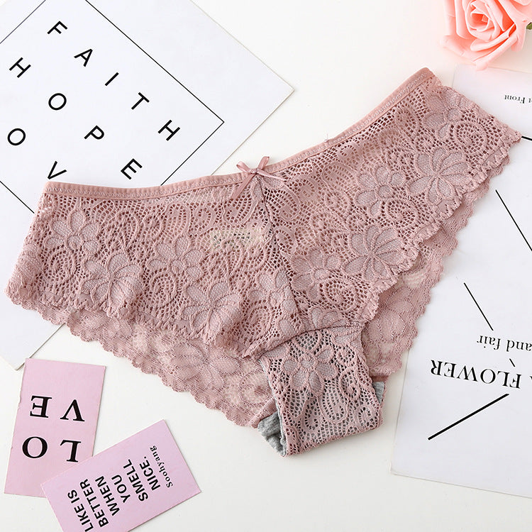Low-waisted seamless breathable lace lingerie briefs