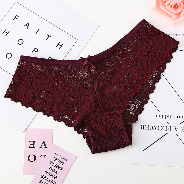 Low-waisted seamless breathable lace lingerie briefs