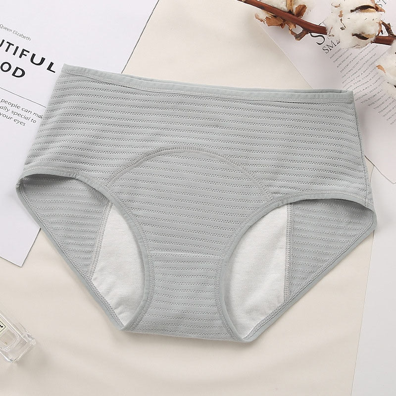 Elegant feminine cotton lingerie briefs - image 1