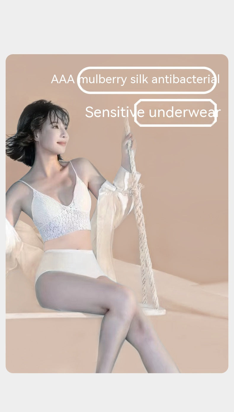 Seamless breathable silk and nylon lingerie briefs - image 1