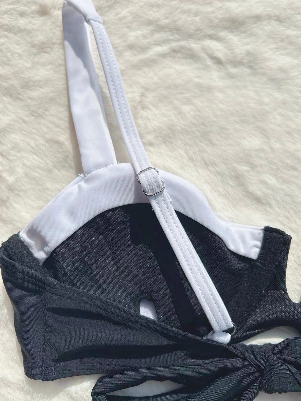Low-waisted nylon and spandex bikini sets - image 1
