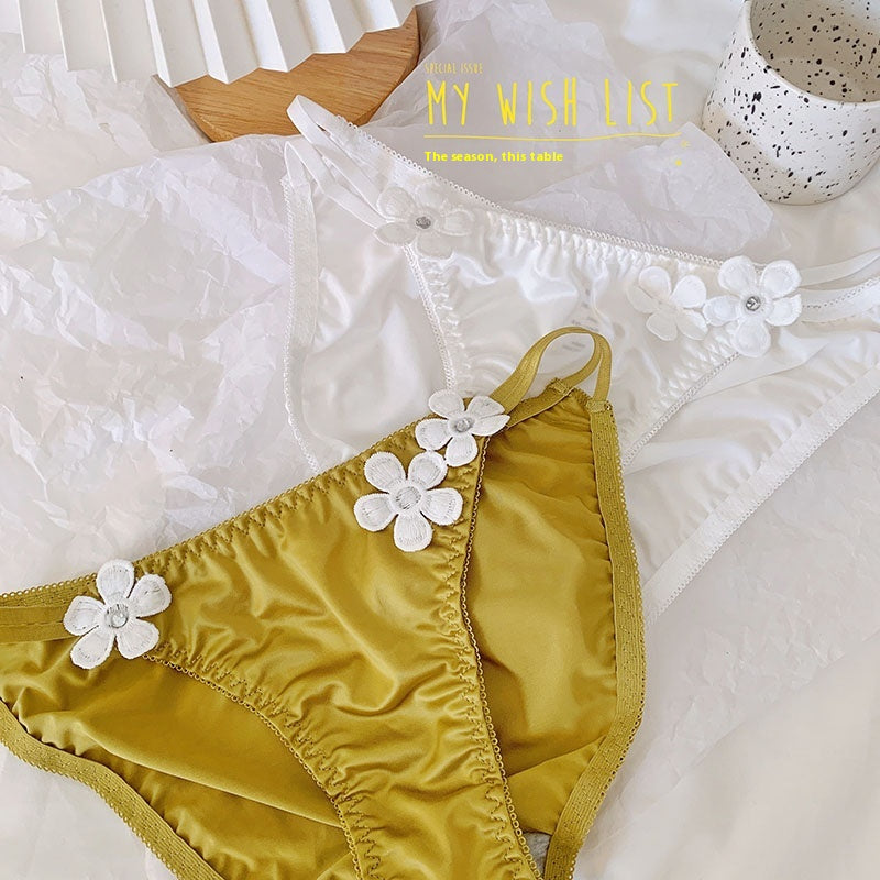 Seamless breathable floral embroidered silk lingerie briefs - image 1