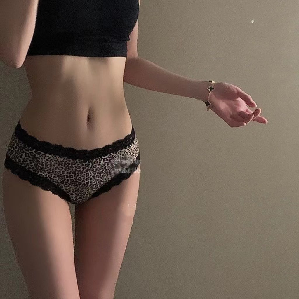 Low-waisted breathable leopard lace lingerie briefs - image 2