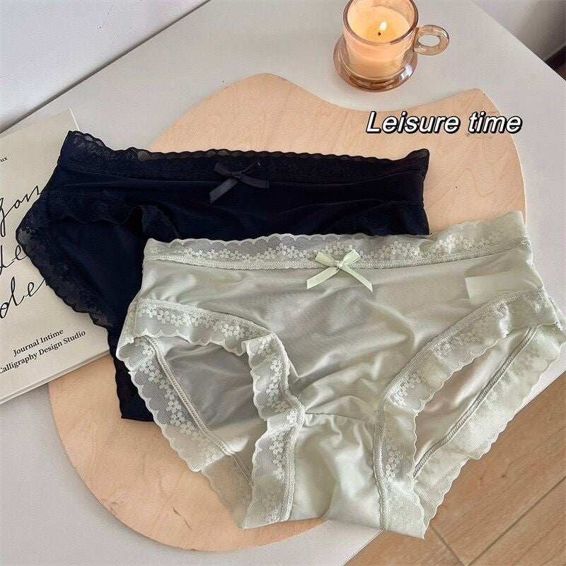 Seamless breathable lace and silk lingerie briefs - image 2