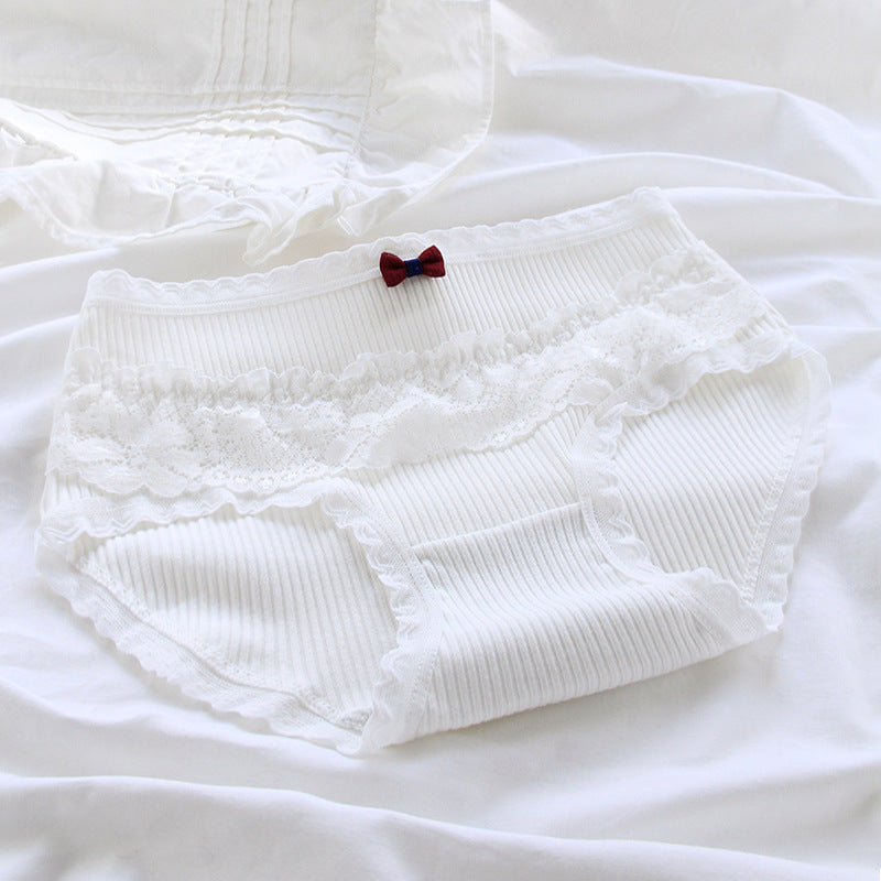 Breathable lace and cotton lingerie styles