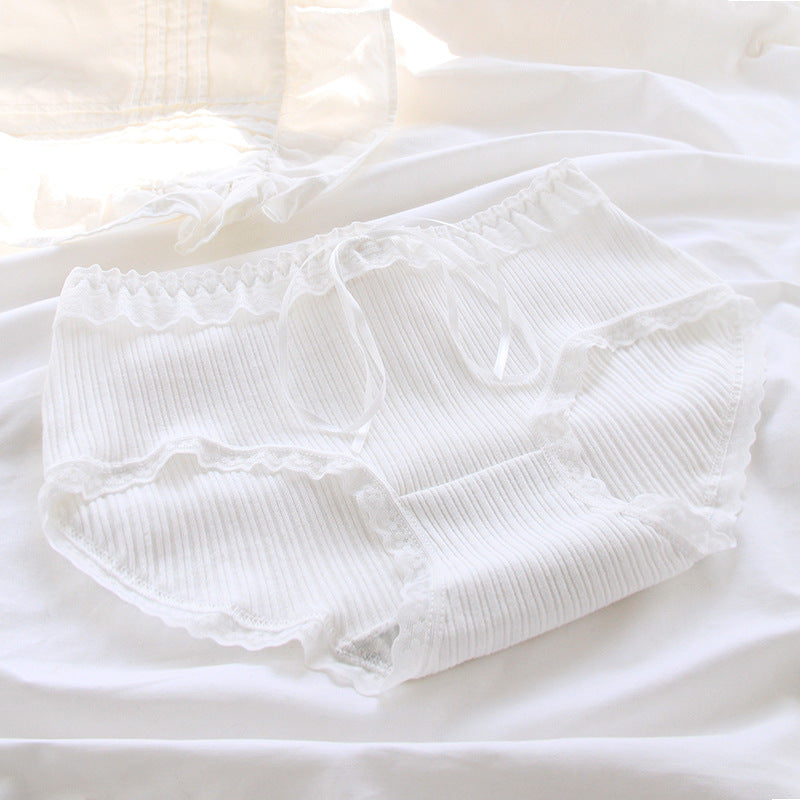 Breathable lace and cotton lingerie styles