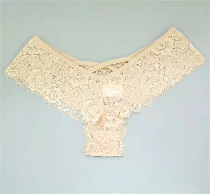 Elegant plus-size lace lingerie briefs