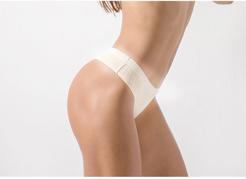 Elegant feminine cotton lingerie briefs - image 1