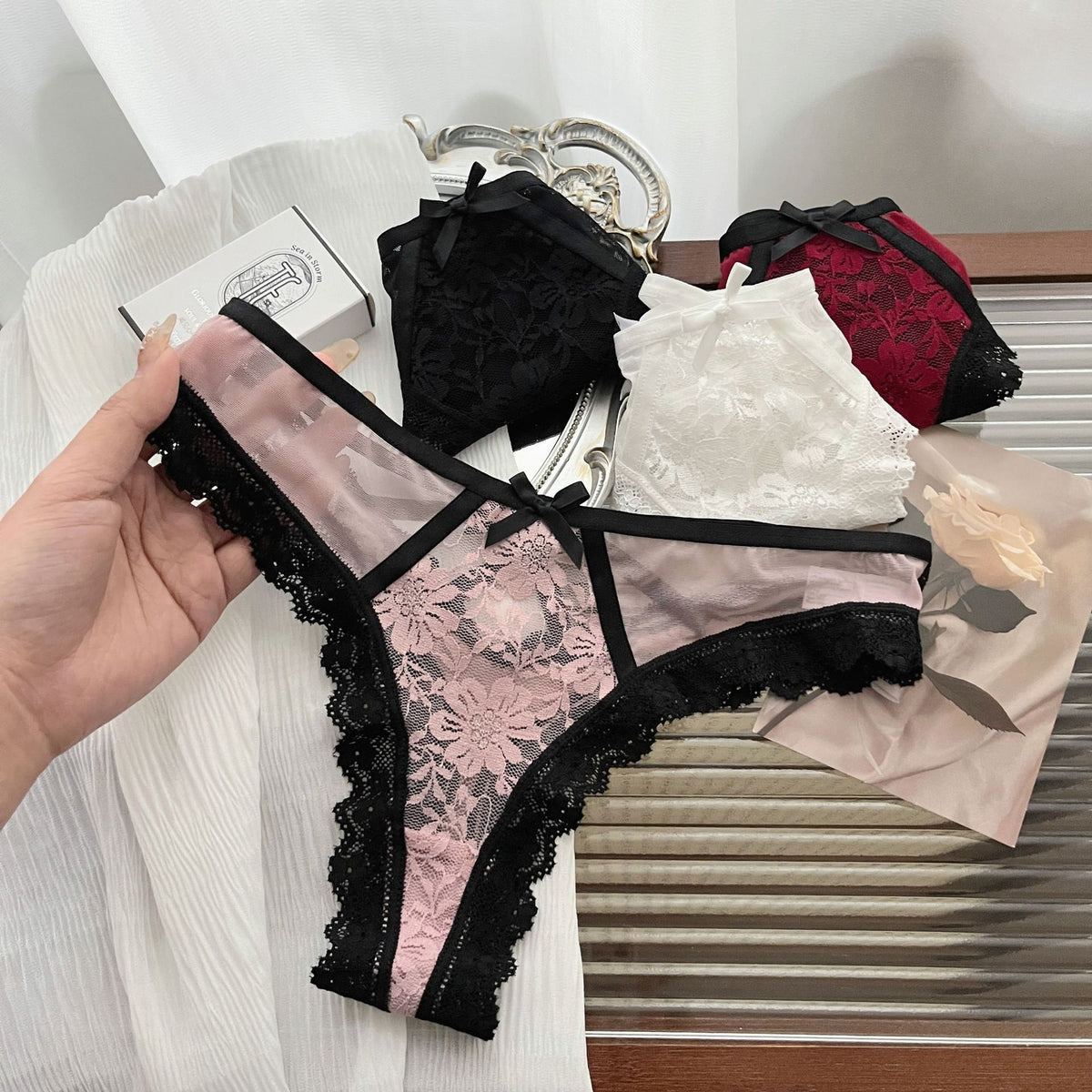 Low-waisted seamless breathable lace lingerie briefs - image 4