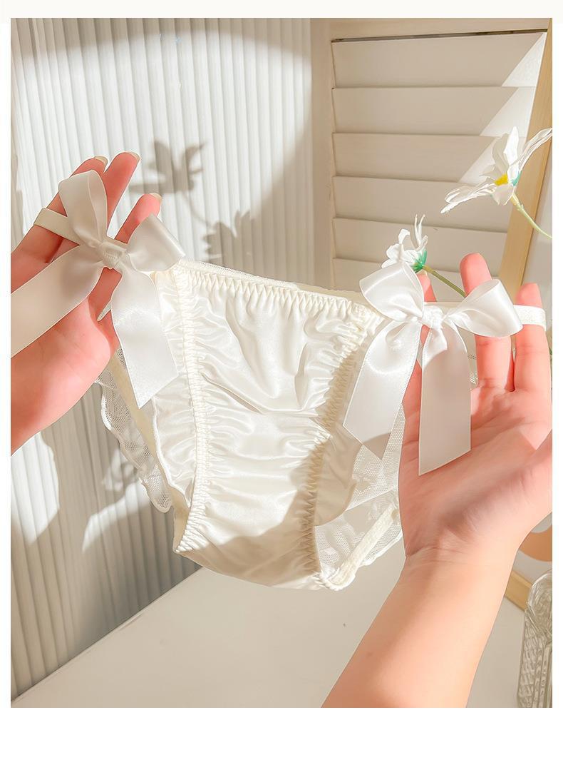 Low-waisted breathable lace and nylon lingerie briefs - image 1