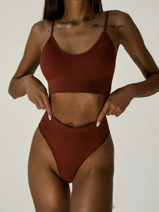 Elegant seamless nylon lingerie sets - image 1