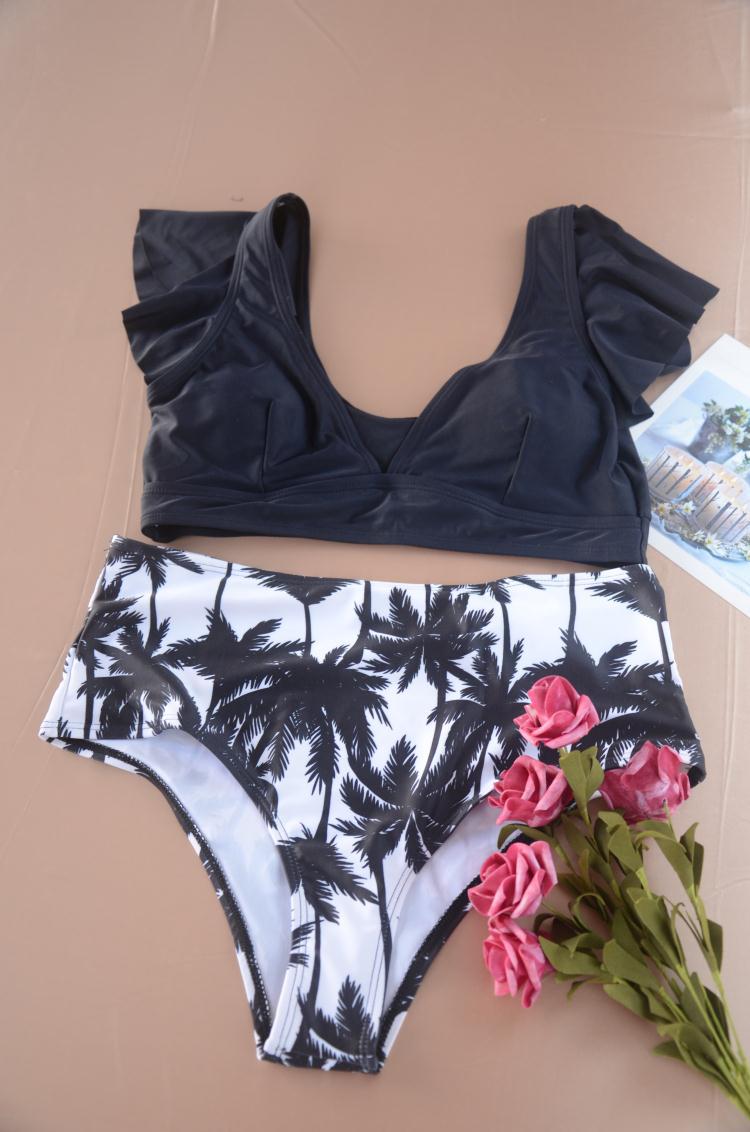 Stylish nylon and spandex bikini sets