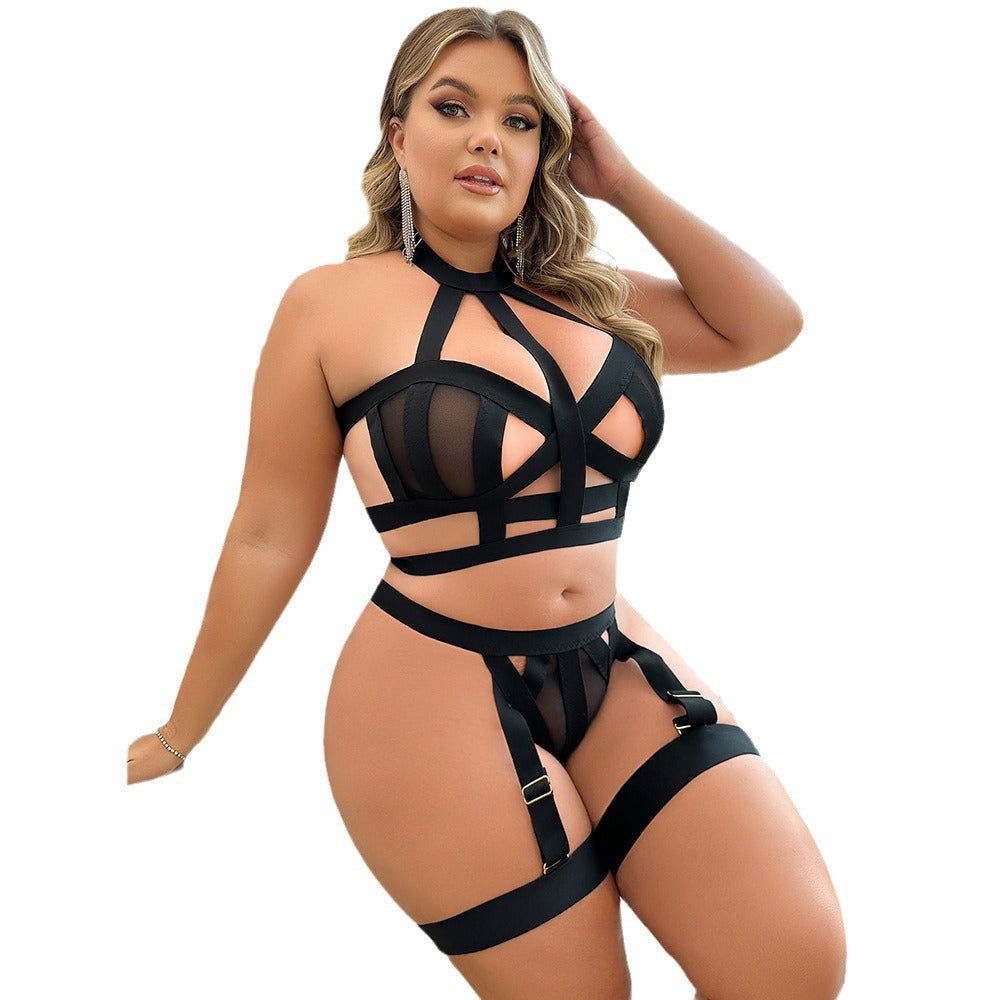 Uniform lace and polyester lingerie sets