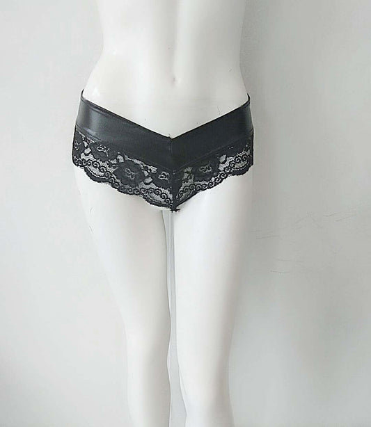 Elegant lace and nylon lingerie briefs - image 1