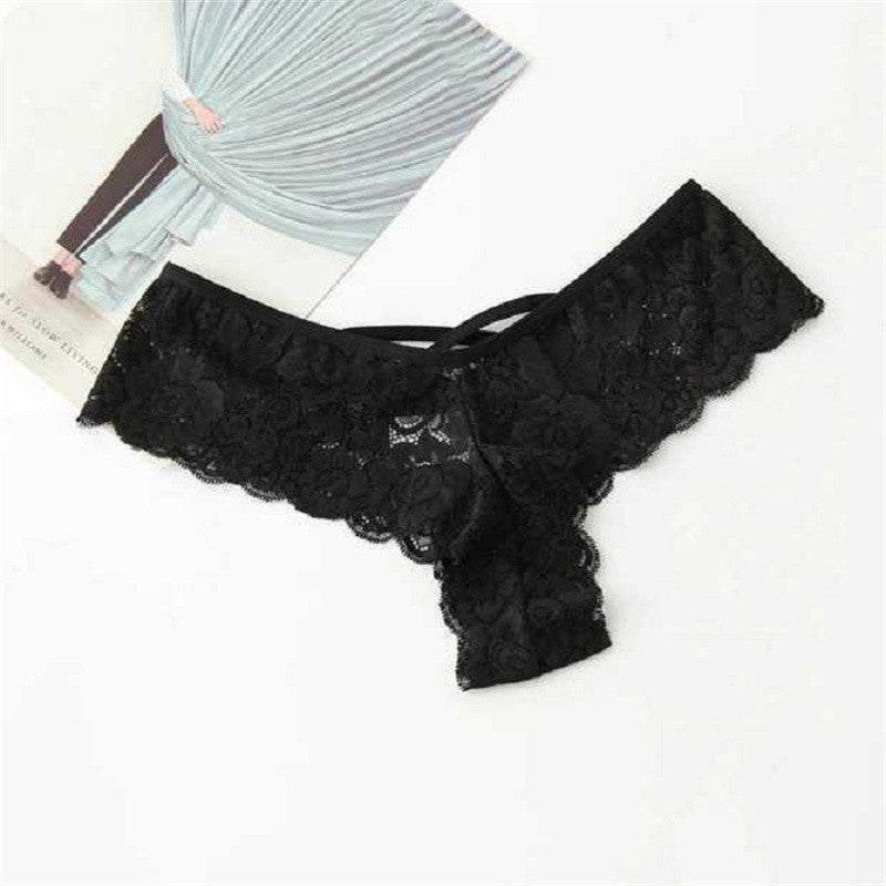 Elegant plus-size lace lingerie briefs - image 2